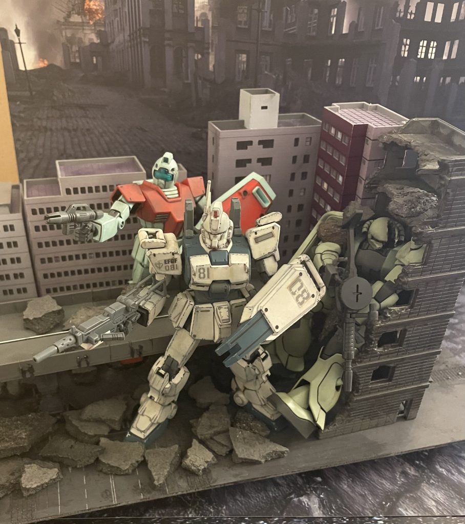 ボックスアートのジオラマ全景です。背景は箱庭技研さんの「戦場」を使用しています。