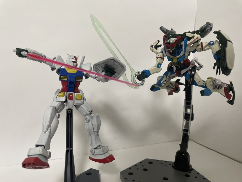 前に作ったシュウジガンダムと戦わせてみた
