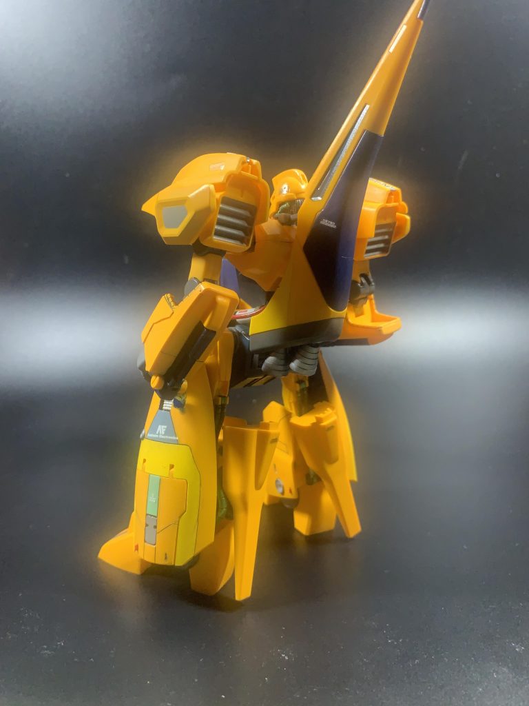 バックショット。メカニカルで中々よきです。