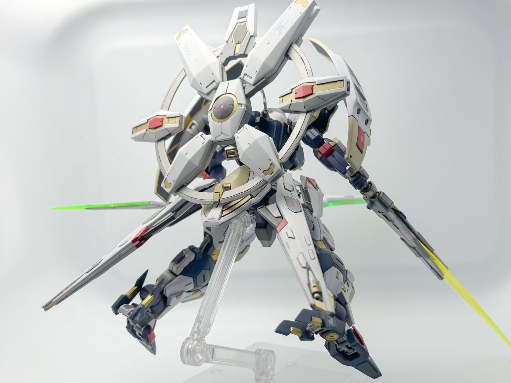 ※追加武装は、ダブルリベイクライフル、ネプテイトウェポンズを採用しています。各種武装は、脱着ができるように腕やバックパックに接続基部を新規で設けています。