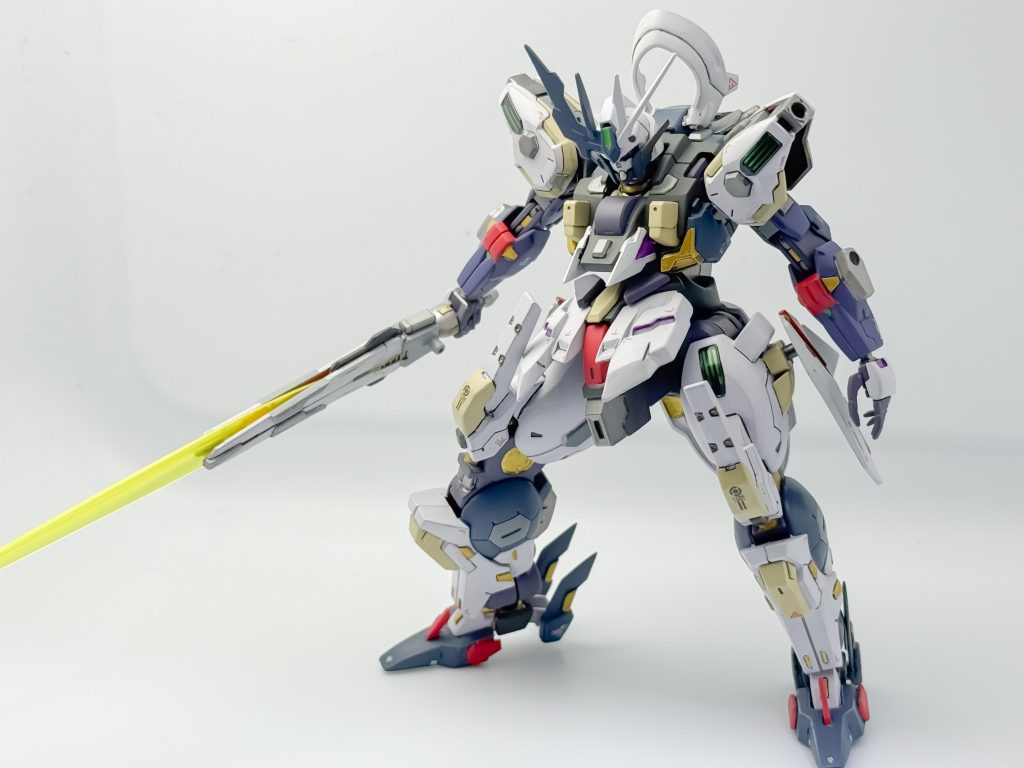 <ネイキッドステイト>回収されたヒトツメを動かしている人工知能「アルス」をダリルバルデに組み込んだ素体の状態。