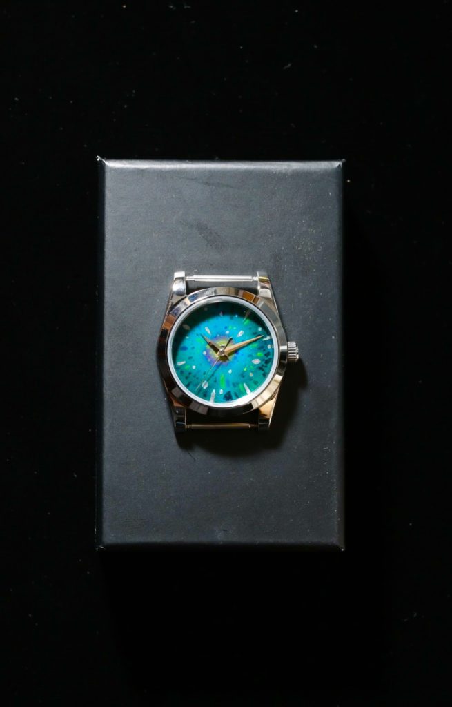 『刻が見える...』腕時計–2枚目/制作者：NO