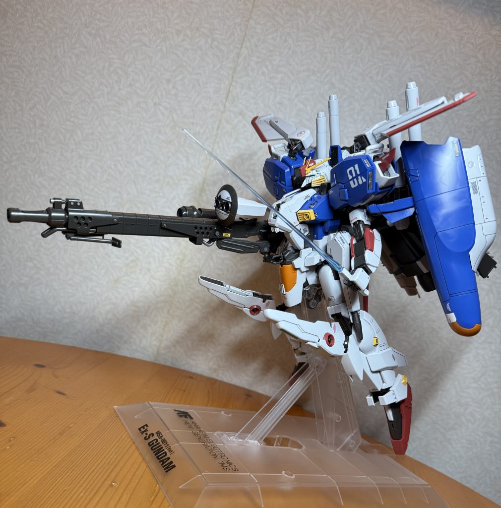 ポーズ1ですポージングはしにくかったです。ただかっこいい。