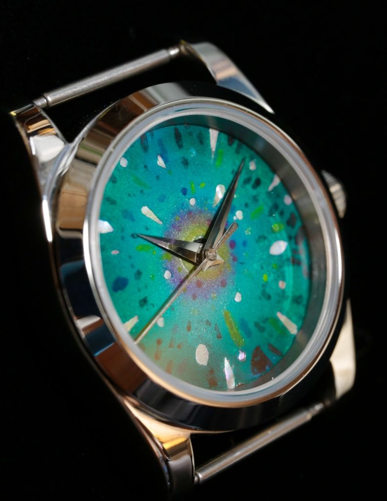 『刻が見える...』腕時計–3枚目/制作者：NO