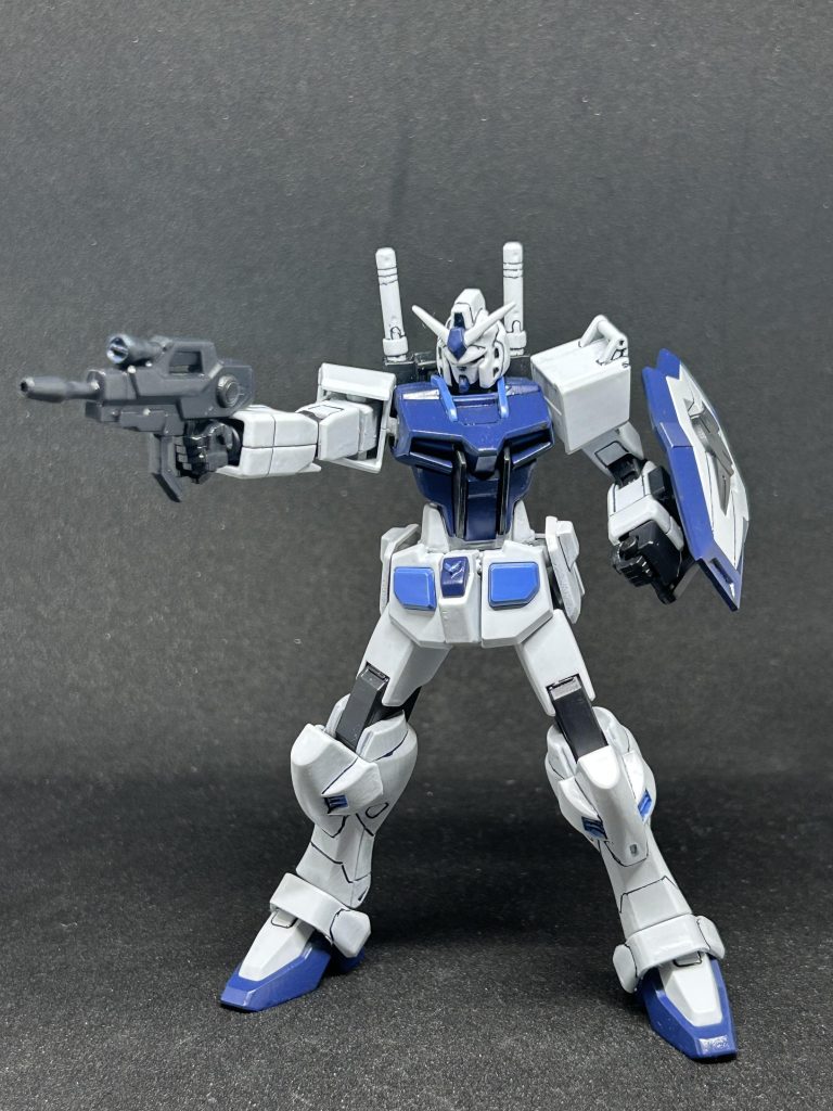 武器のライフルもOガンダムとストライクのを合わせました。初の試みでガンダムのライフルっぽく見えたら嬉しいですが。