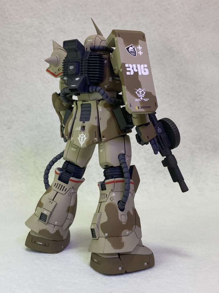 シールドの部隊章は1/35ドイツ4号戦車用デカール(笑)最近のお気に入り😊