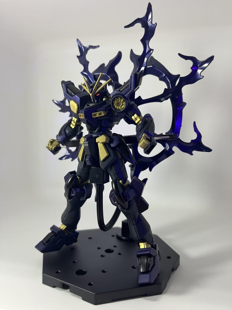 息子作(小1)こちらも、ゴールドはマッキーを使用しました。ファントムグレー、メタリックブラック、メタリックブルー&メタリックレッドを混ぜて、メタリックパープルを自作1ヶ月掛けて、コツコツ作っていました。ゲート処理など細かいことはまだまだですが、一生懸命筆塗りしていました。