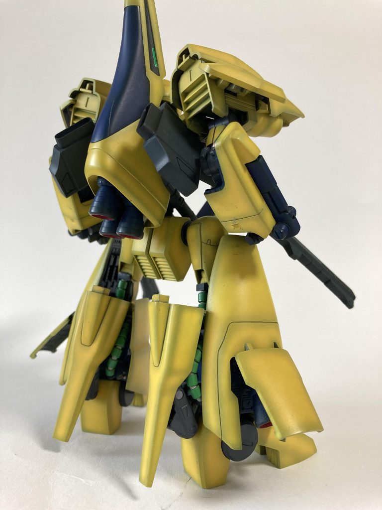 背中の画像が無かったので追加しました