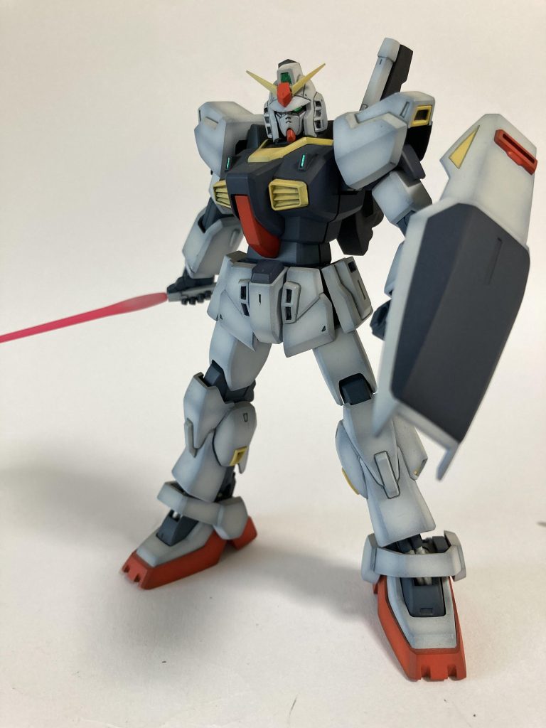 グラデーション塗装のサーベル