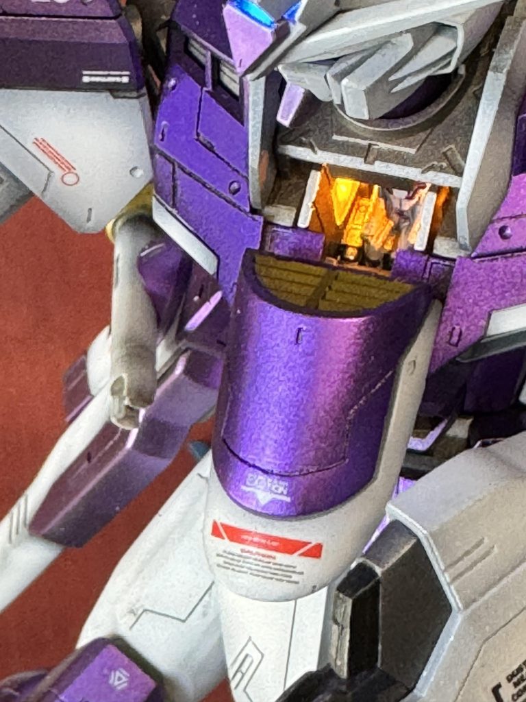 コックピットにはアムロ👍