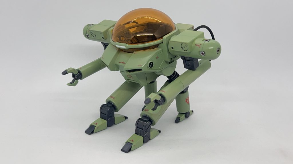 足が4本で肩幅が広い所が良いですね。