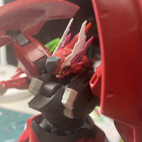 また意味のわからないモノを作ろうと思います。ダリルバルデの頭が黒騎士的なモノに見えたのでとりあえず作ってみます😅完全ノープランの遊びです。最近普通に作ってないです😭悪いクセです（1枚目）