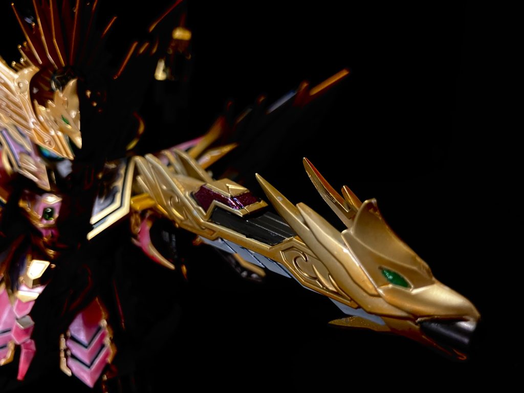 主砲。全体的に金はボーンペイントのメッキ塗装です。