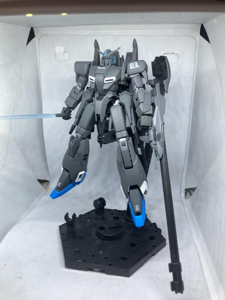 旧キットも昔挑戦したこともあります。接着剤こそ必須であれどちゃんと変形まで出来る凄いキットでした。まあ塗装失敗からの無茶な改造で残ってないのですが…。