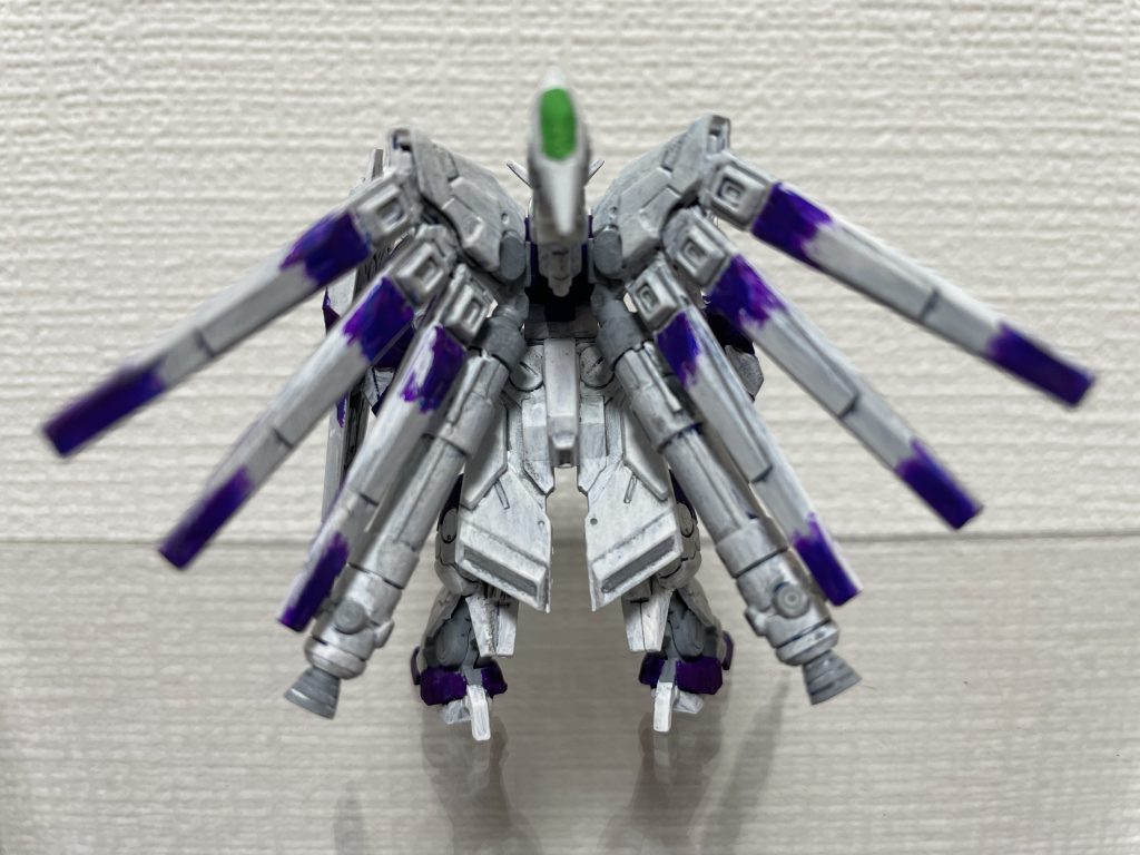 アクリルガッシュ自体がつや消しになるので、乾燥したかすぐ確認できます。だからトップコートはしてません。