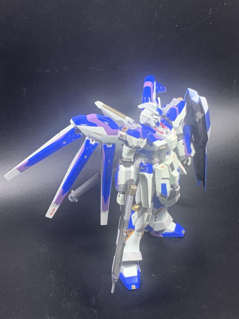 HGハイニューガンダム–3枚目/制作者：雨乞猫