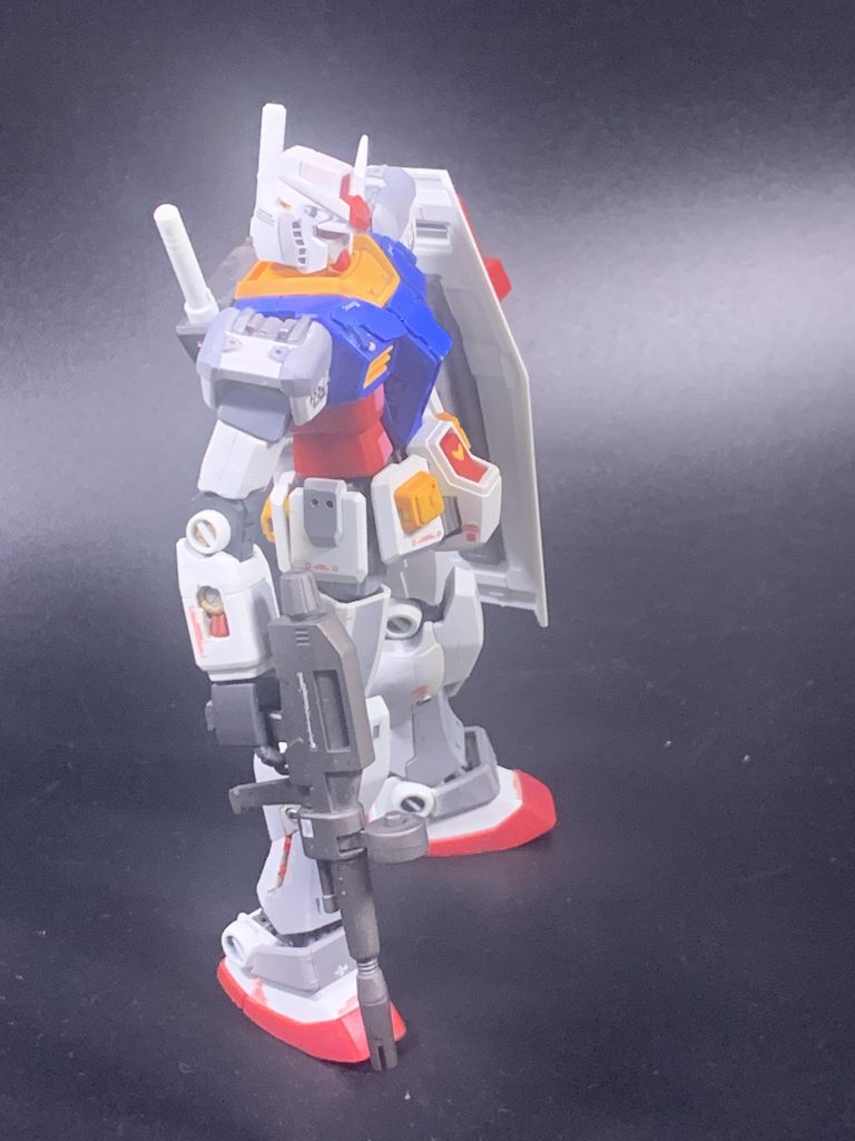 ガンプラの原点にして頂点、RXー78ー2ガンダムです。かなり思い入れはありますが出来としては……生温かくみてくださいf^_^;