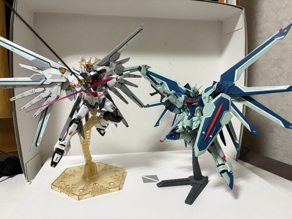 νガンダムカラーストライクフリーダムと。