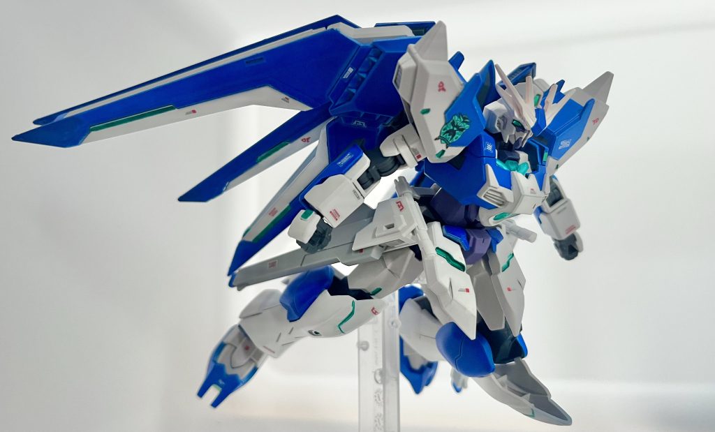 FHi-ν(ファイニュー)ガンダム