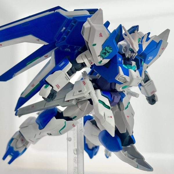 FHi-ν(ファイニュー)ガンダム