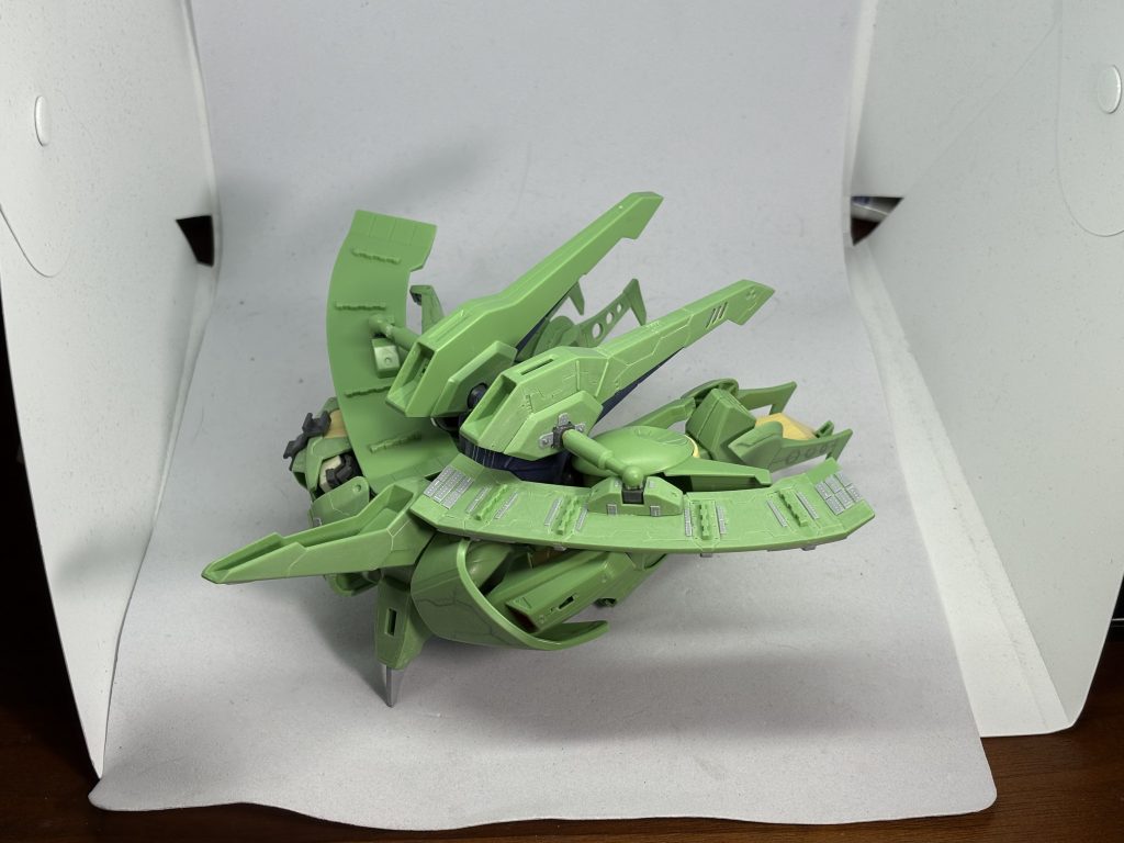 モビルアーマー形態の初期案です