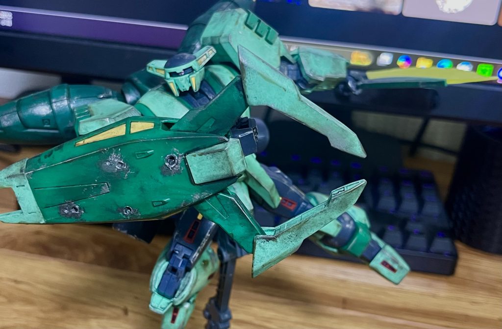 早く作りたくて一機一機の写真が全然無いのですが、ボリノークサマーンです。背景に使用したスペースデブリは僕のプラモデル日記さんの動画より参考にさせていただいて製作しました。