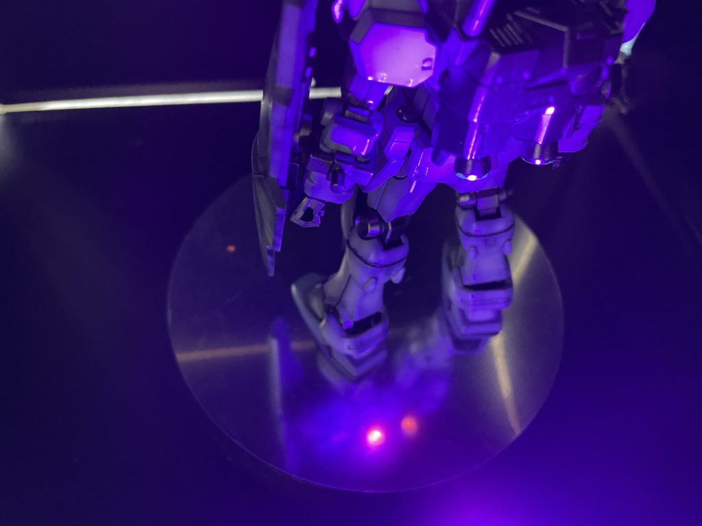 バーニアの中を蛍光赤で発光するようにしてます( ̄^ ̄ゞ