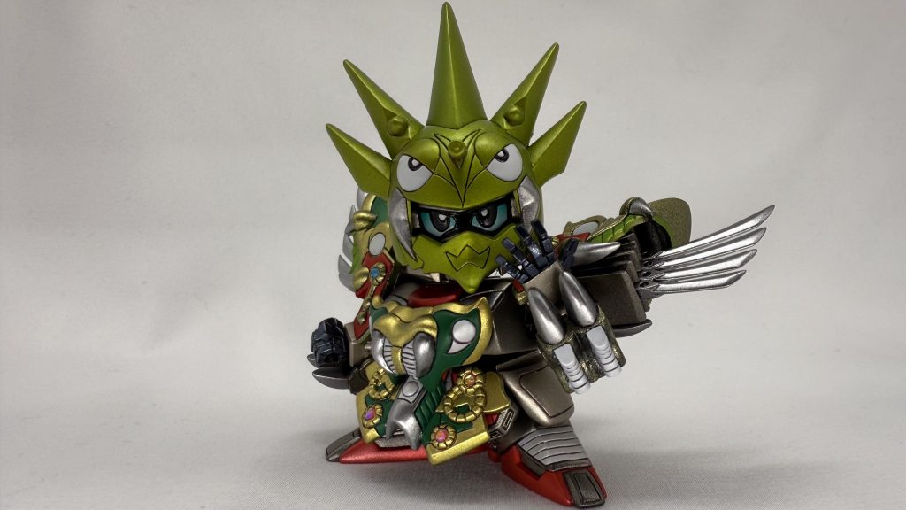 “千鯱鎧“を纏い、バサラトップモードへ。