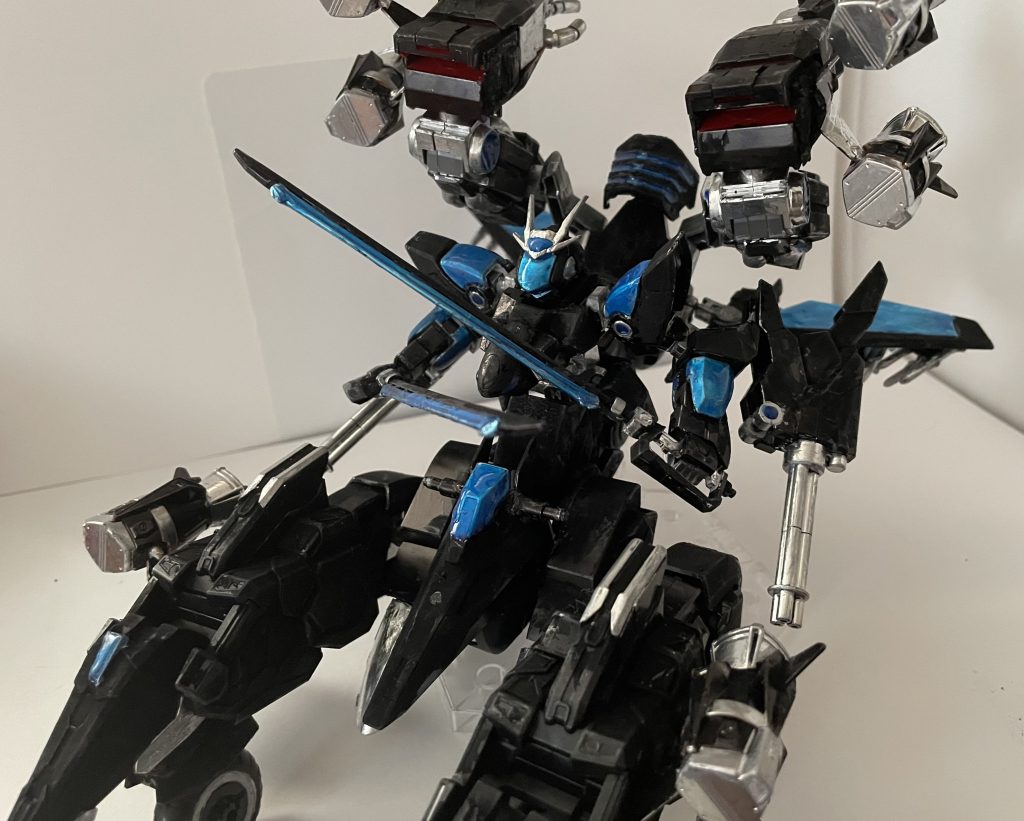 2つ目の武器は2本の刀で攻撃します。