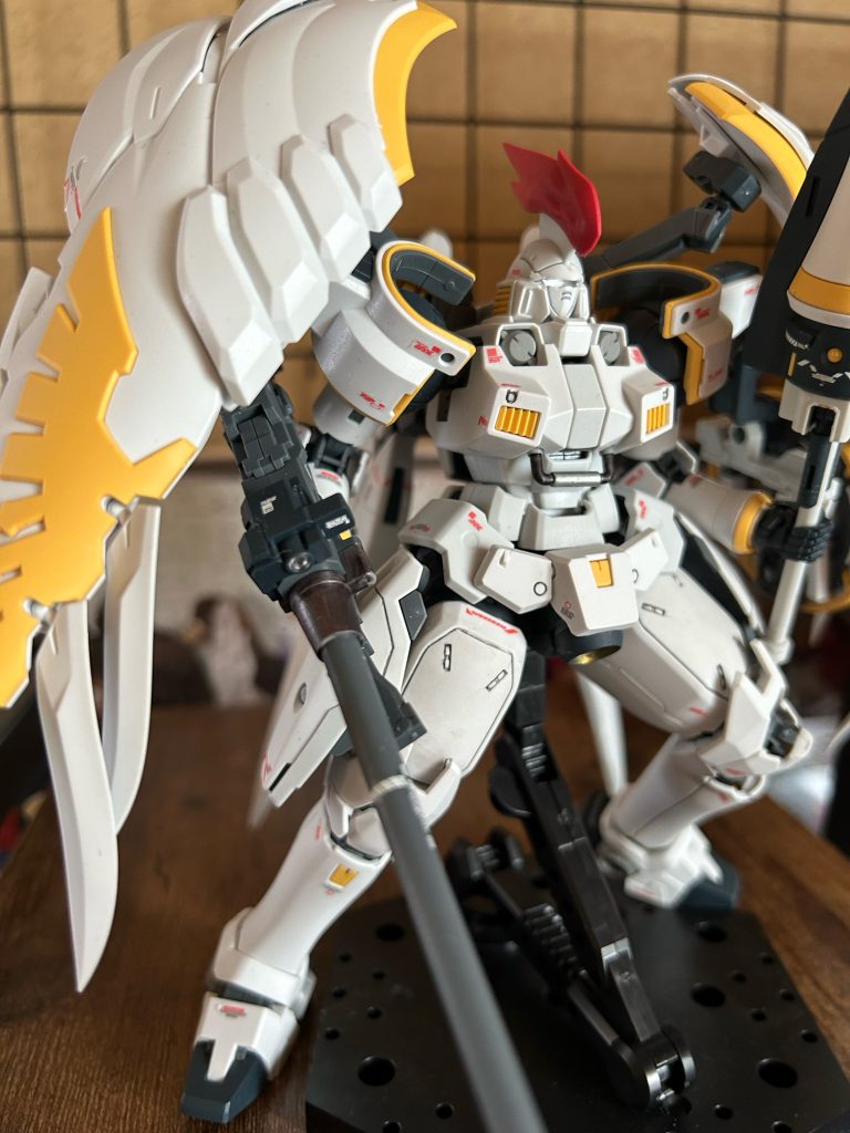 すみ入れは流し込むタイプのものを使用しました。溝を掘って、拭き取りやすく。