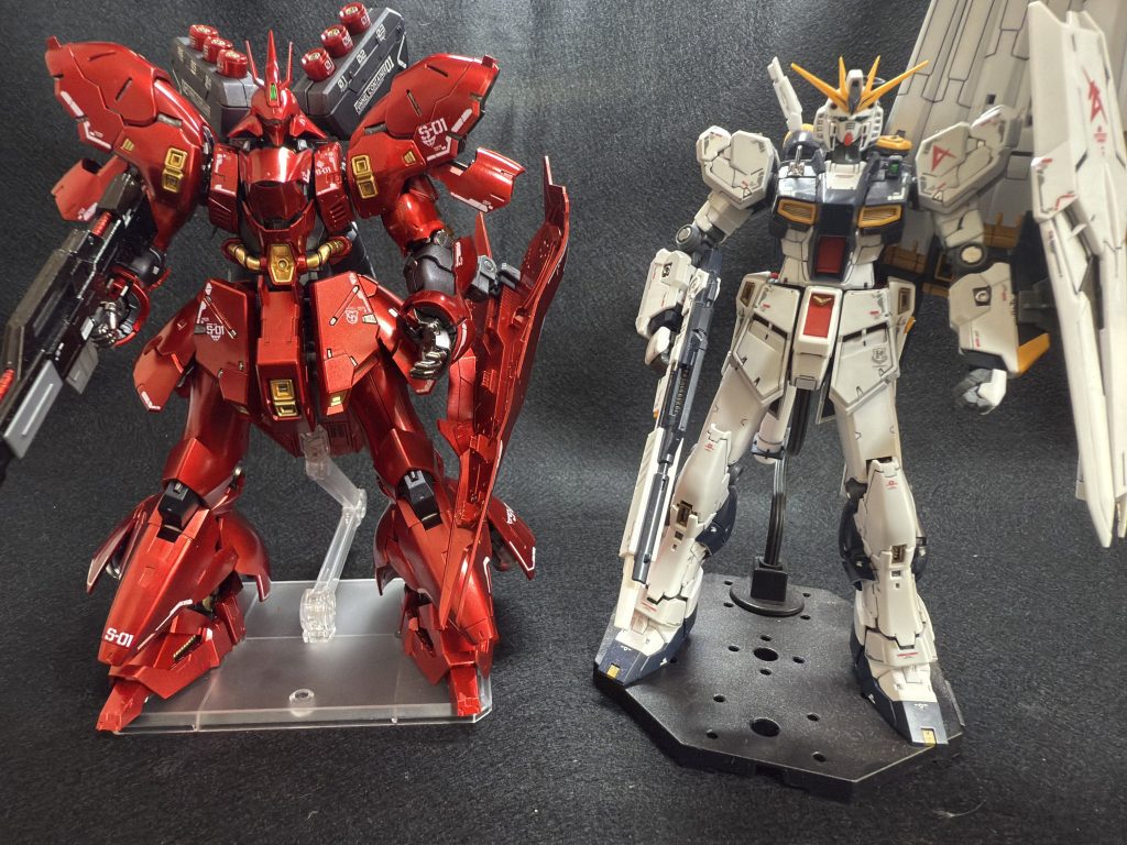 昔作ってた、νガンダムとツーショット 