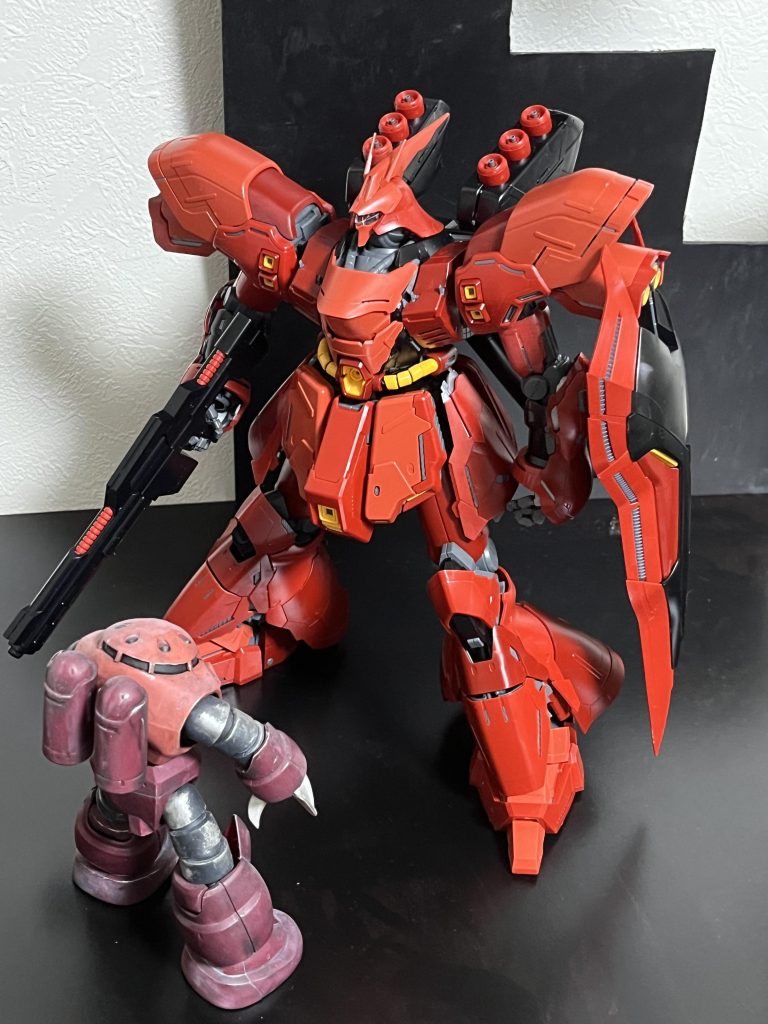 まずは素組みから今回せっかくだからどうしても全塗装に挑戦してみたくて全体像を確かめるために素組みをしたのですが、脅威の20ランナー以上…！素組みするだけで14時間も要しました。途中まではランナー処理と表面処理もしてたのですが、これは絶対時間がヤバいと思い断念…！あまり時間の無い身ですので極力時短で製作する方向にシフトチェンジしました。