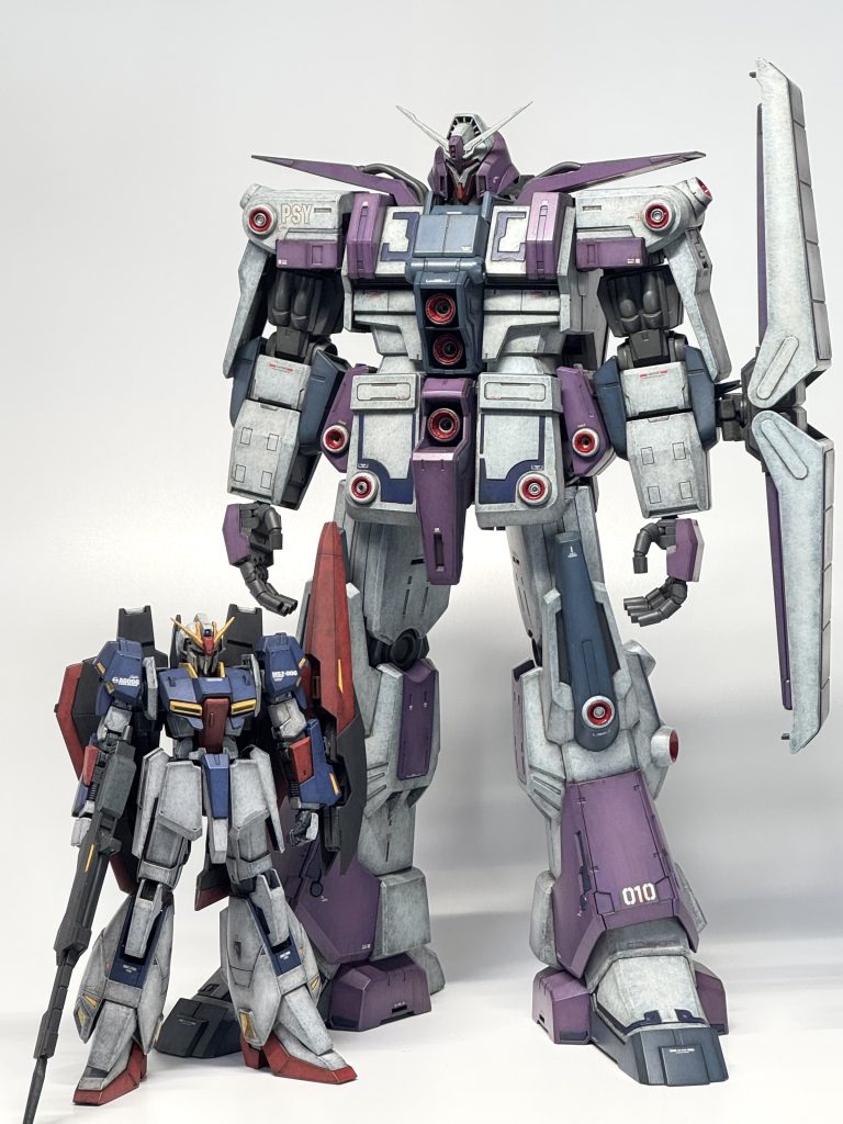 同スケールとのZガンダムとの比較。設定通りデカいです😅