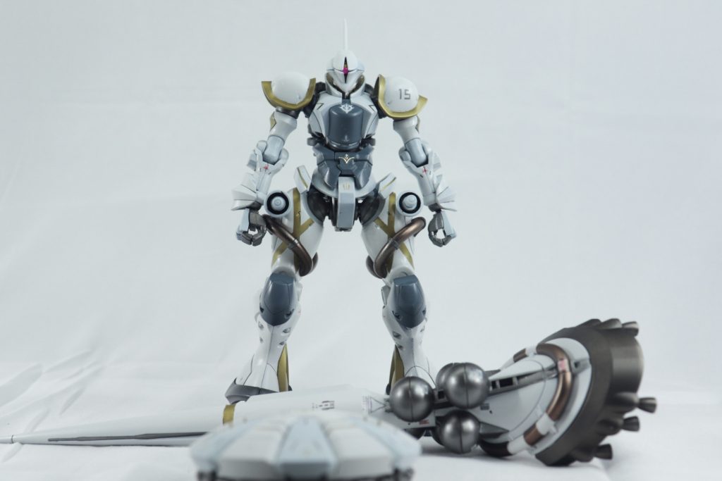 相変わらずサーフェーサーエヴォブラックで立ち上げ、仕上げはつや消し白メイン)ガイアノーツ:コールドホワイト関節等の一部)ガイアノーツ:スチールホワイトグレー部)ガイアノーツ:ミディアムブルー金)フィニッシャーズ:青金