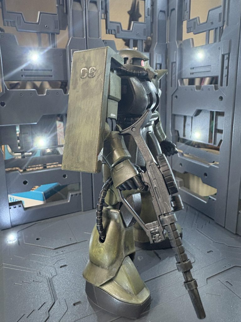 ザク2–2枚目/制作者：マ・シュー