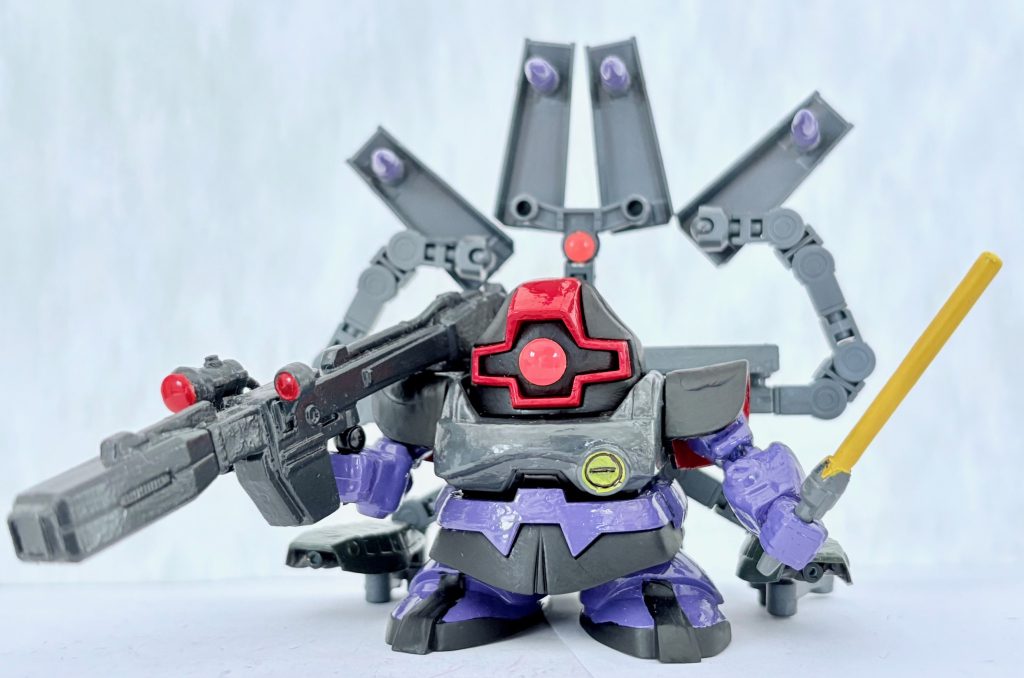 これはまさに「ジオン驚異のメカニズム」であり、BB戦士だからこそできるギミックである。よりどっしりとしていて仏像や阿弥陀如来像みたいな感じになっている。