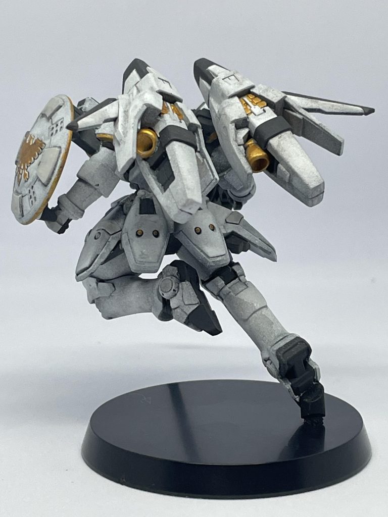 トールギスのバックパックはやっぱりカッコいいですよね!殺人的な加速してくれそうですね!またこの脚のポージングが良いですね!スゴい疾走感あります🚀