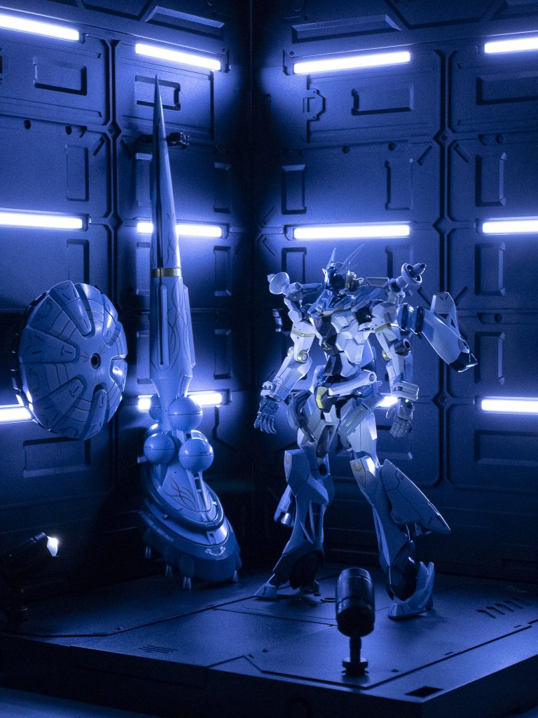 今回試しにWONDERWAYのLED ハンガーベースプラスを使用して撮影してみました。