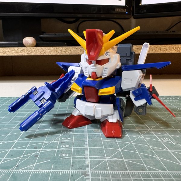 BB戦士のZZガンダムを改修してますこれから微調整しながら仕上げをします（2枚目）