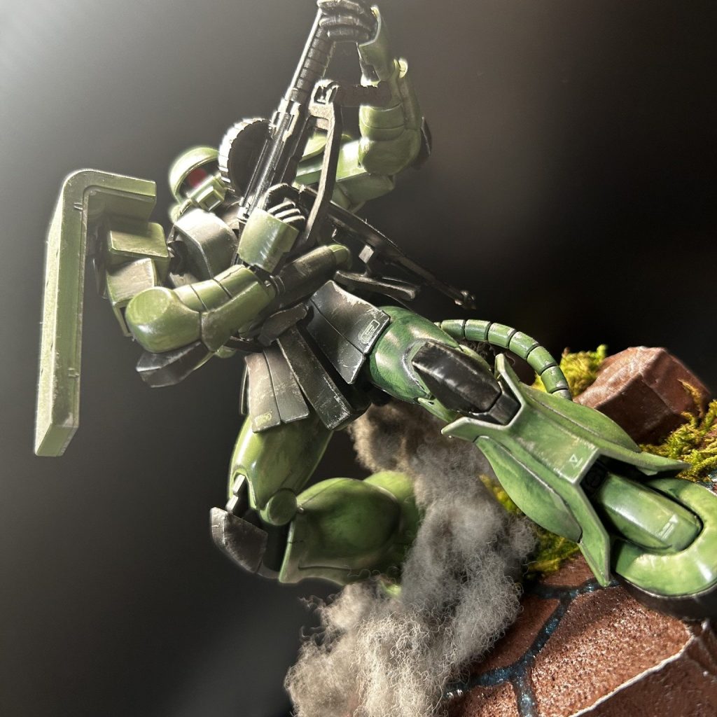 ザク強襲（オリジナルジオラマ） ザクⅡとジオラマ｜k-chobinさんのガンプラ作品｜GUNSTA（ガンスタ）