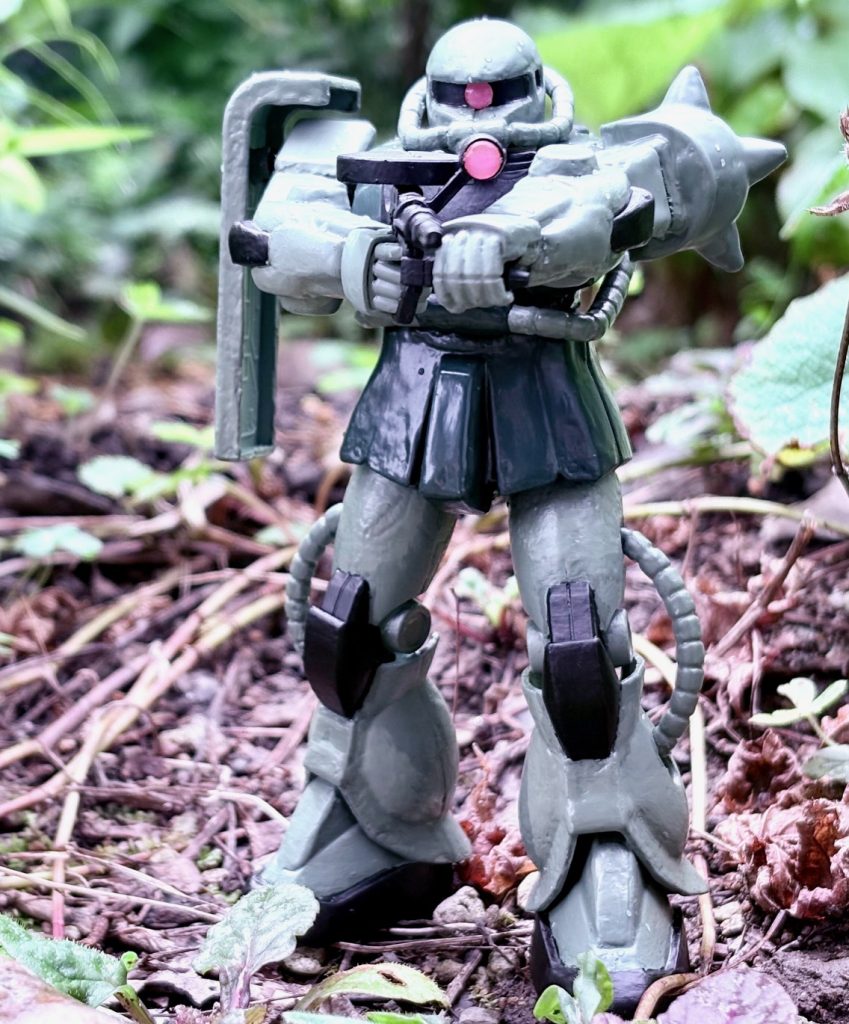 何度見ても惚れ惚れするなぁ、量産型ザクは(zaku-kao6)