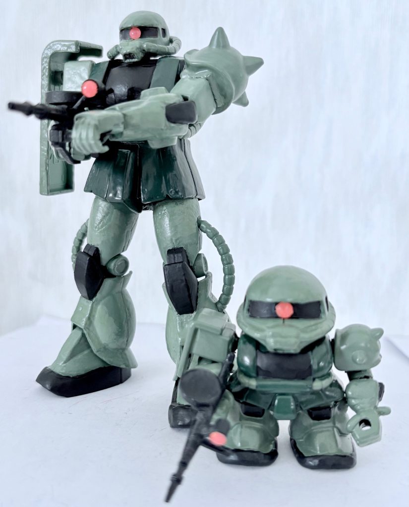 我が家のザク親子。SDザクがあったから、こいつも作る事ができた。