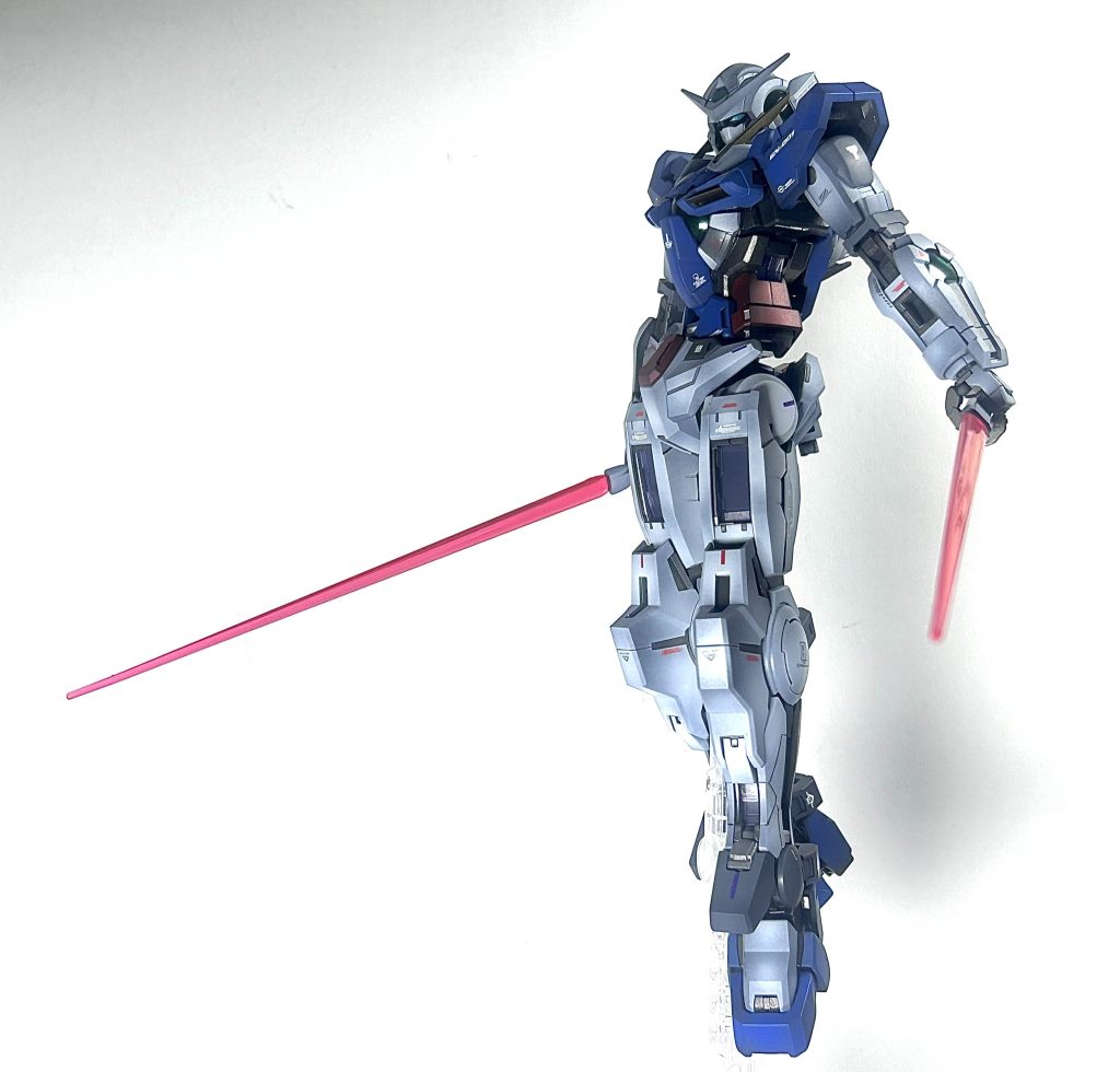 トランザムシーン風GNビームサーベルもよく使用していましたよね。いつかトランザム塗装も調整してみたいです。