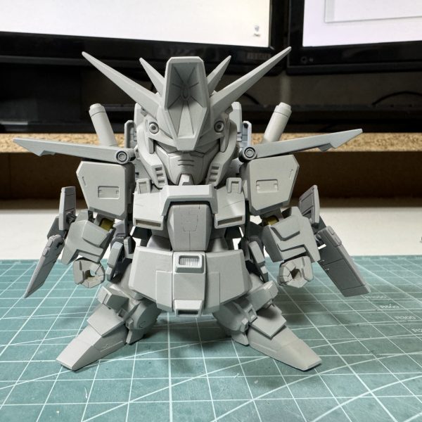 BB戦士のZZガンダムを改修してますこれから微調整しながら仕上げをします（5枚目）