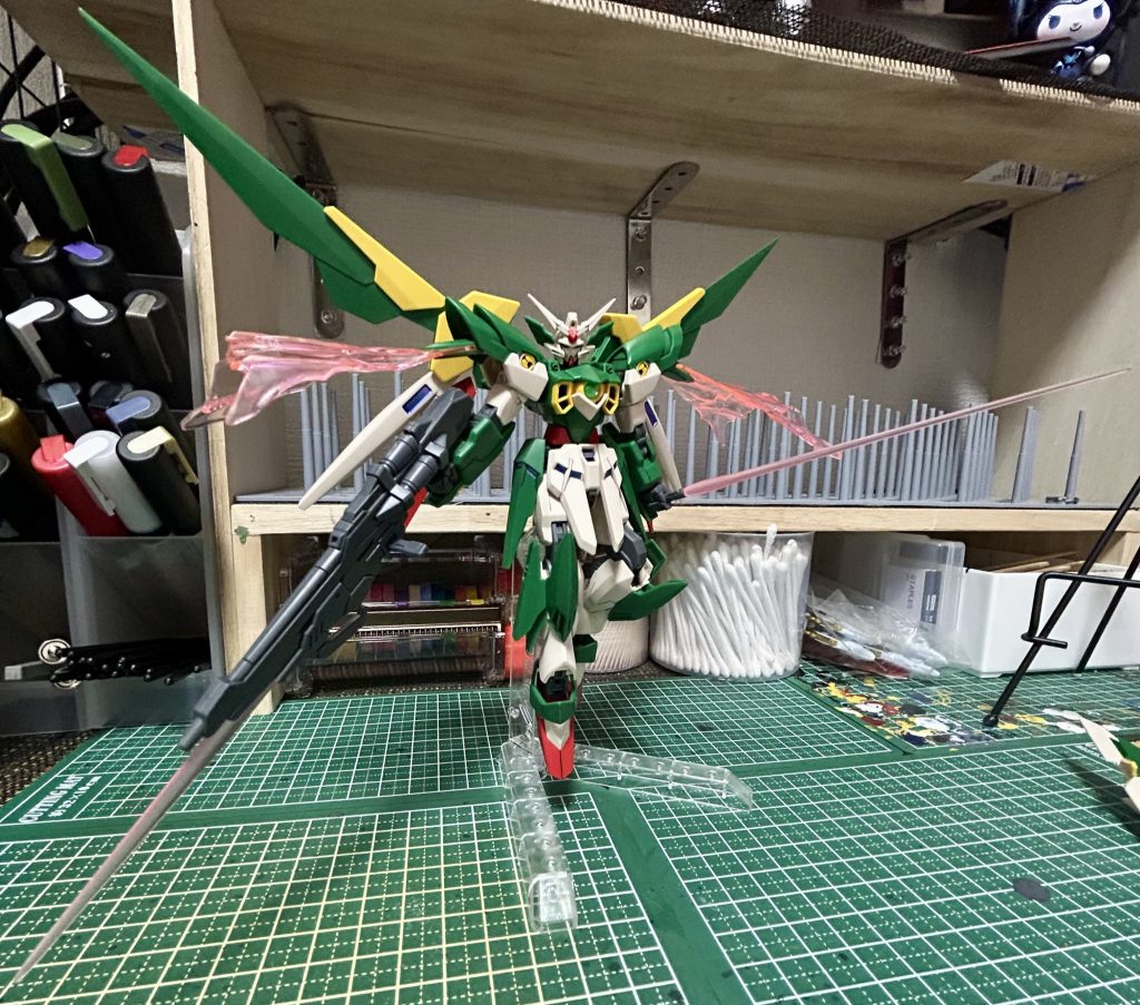 そして羽根がある機体はやっぱりカッコイイですよね!!!なんで羽根がつくだけでこんなにかっこいいんだろ??更にビームマントが最高ですこの機体( ੭ ˙ᗜ˙ )੭♡ˎˊ˗他の機体にない要素で目が奪われますね(๑´ `๑)♡それでは皆様次回の機体まで良きガンプラ、社畜Lifeを!( ´Д`)ノ~バイバイ