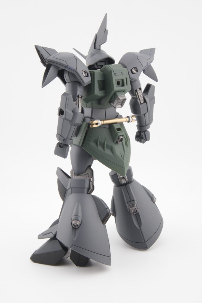 バックパックはゲルググだし無くていいですよね。（マスキングが面倒くさそうだったので作ってません😅）