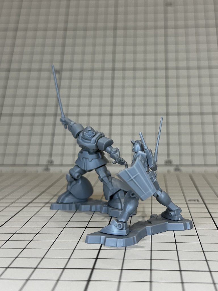 塗装前です。2体並べるだけでたまりません