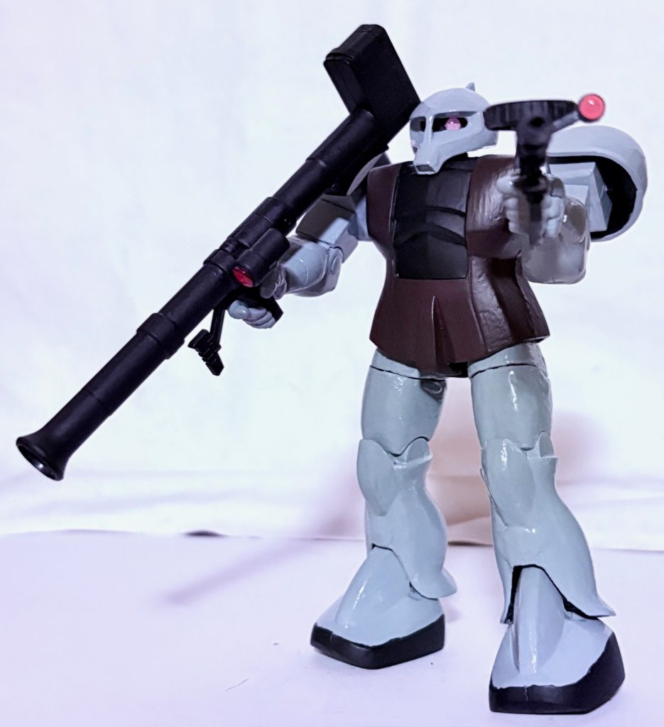 武器を持たせられる開き手は両方あり、マシンガンとバズーカを両手に装備できる。モノアイとスコープはいつも通りHアイズを使用。