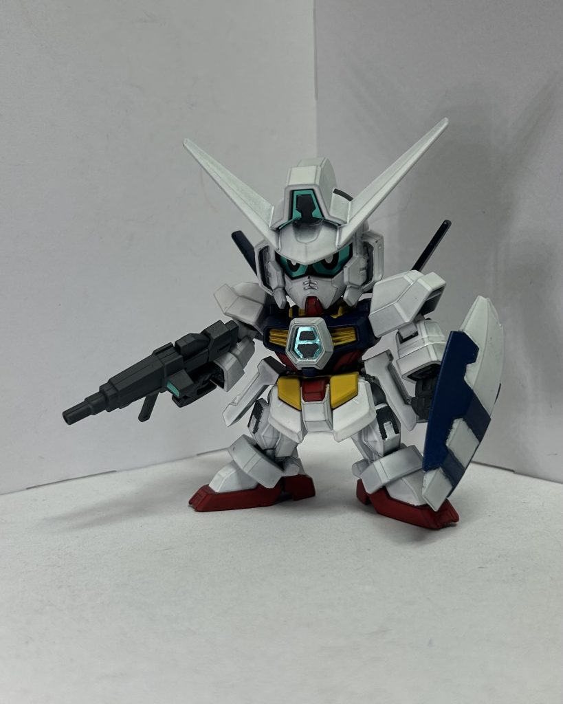 使用キットは「BB戦士369 ガンダムAGE-1［ノーマル・タイタス・スパロー］」キット名を見て分かる通り、ノーマルだけでなくタイタス、スパローにも換装出来る、プレイバリューがめっちゃ高いキットです。しかも安価……正直言ってBB戦士の中では上位のキットだと誇張無しに思ってます……！異論は認めます。まぁ、タイタスとスパローは素組でしか作ってませんが。とりまあと2体は最低欲しい……！