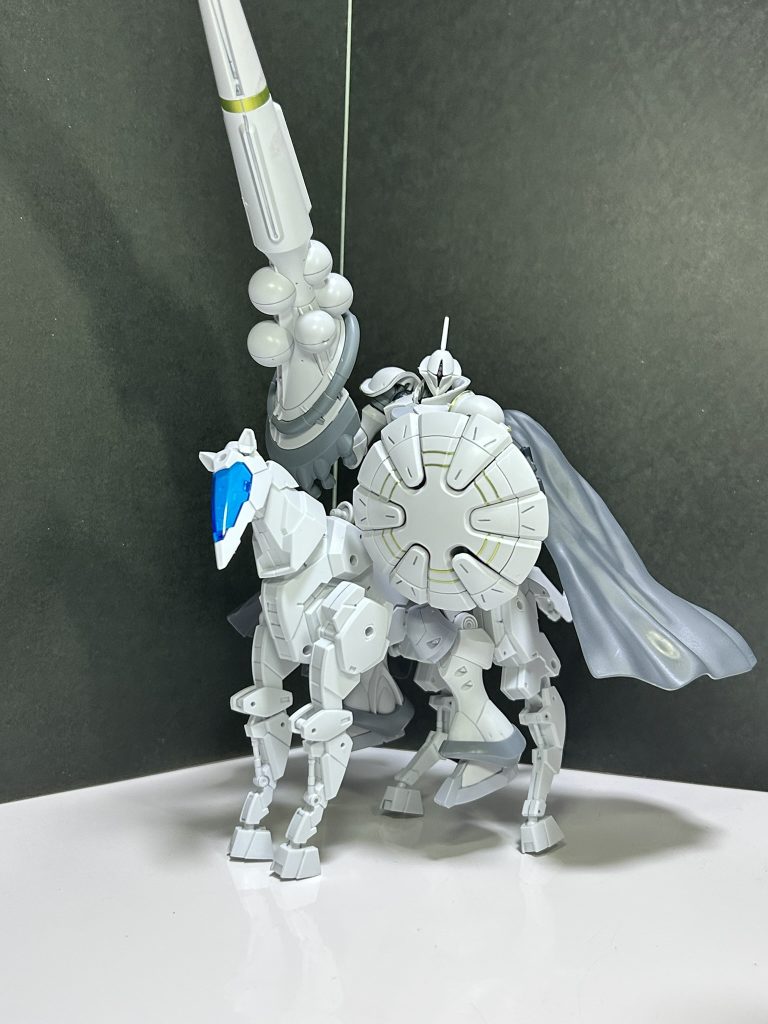 『エグザベ専用ギャン(ハクバ装備)』未来世紀を彷徨うエグザベはある宇宙コロニーで研究所を逃げ出したモビルホース「ハクバ」と出会う。「モビルホース!そういうのもあるのか!」